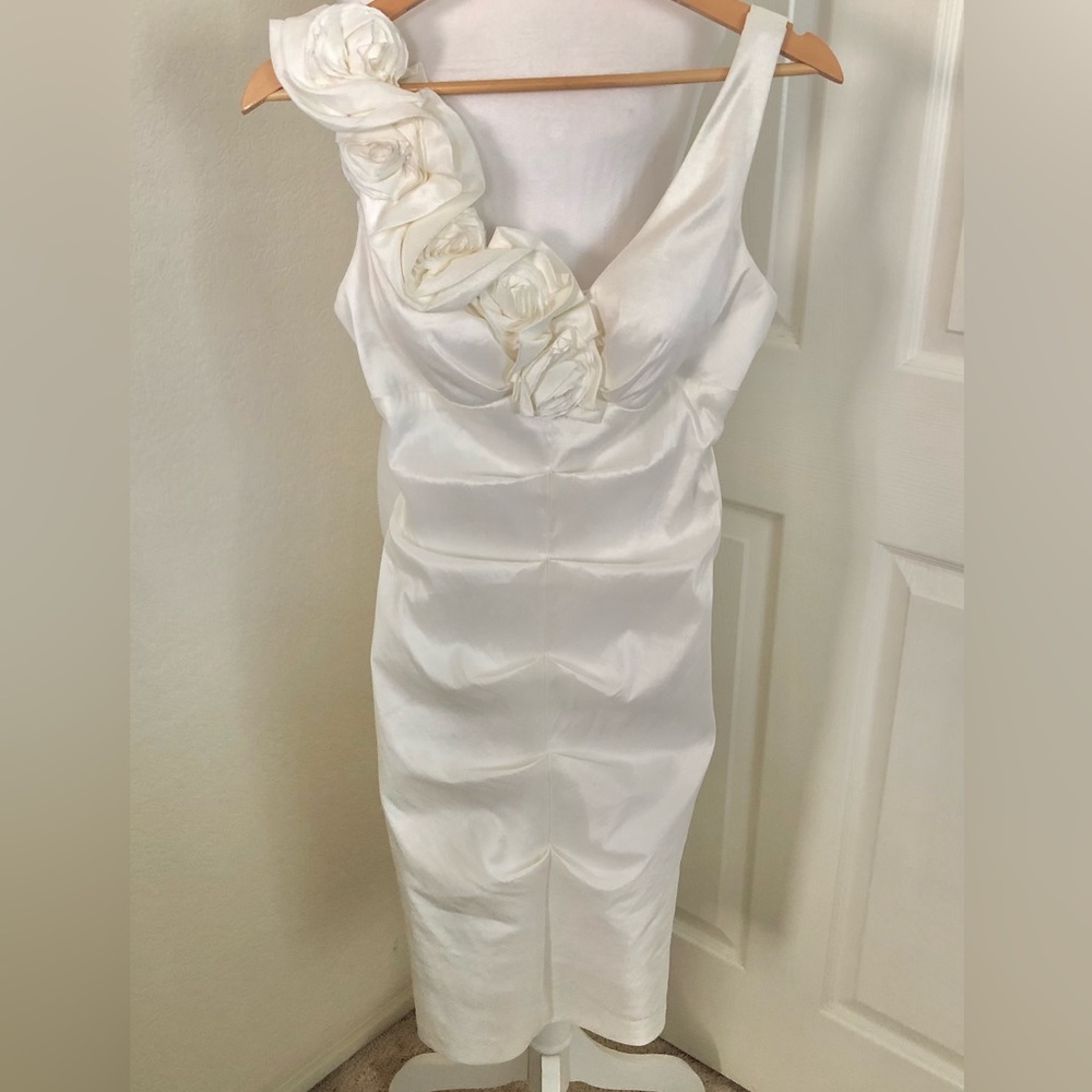 Xscape Ivory Floral Accent Gathered Cocktail Dress